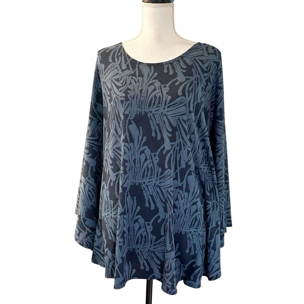 Anthony Originals Poncho Knit Sweater Top Women’s SZ M/L Blue‎ Tonal Print NEW